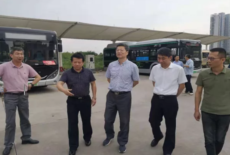 省交通廳安委會督查組督導(dǎo)吉安長運、吉安公交安全生產(chǎn)工作