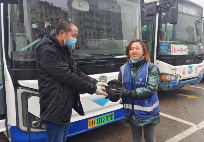 景德鎮(zhèn)長運：女子心急找失物 駕駛員聞訊秒回復(fù)