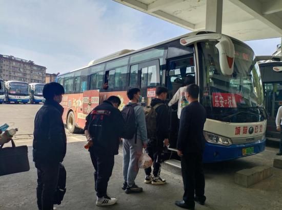 撫州長運:多措并舉保障清明節(jié)安全出行